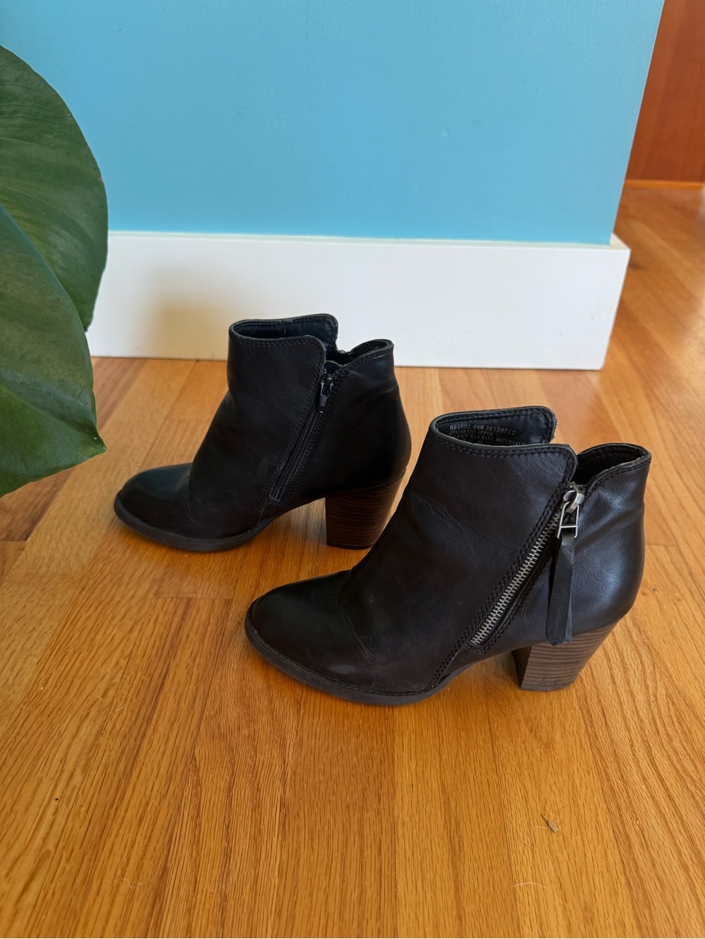 Curfew Classic Black Faux Leather Ankle Boots - Women's Zip Heels